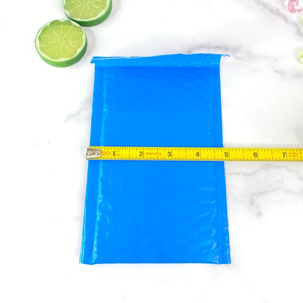 CLEARANCE 24 Blue 4X8 Bubble Mailers - Picture 8 of 8